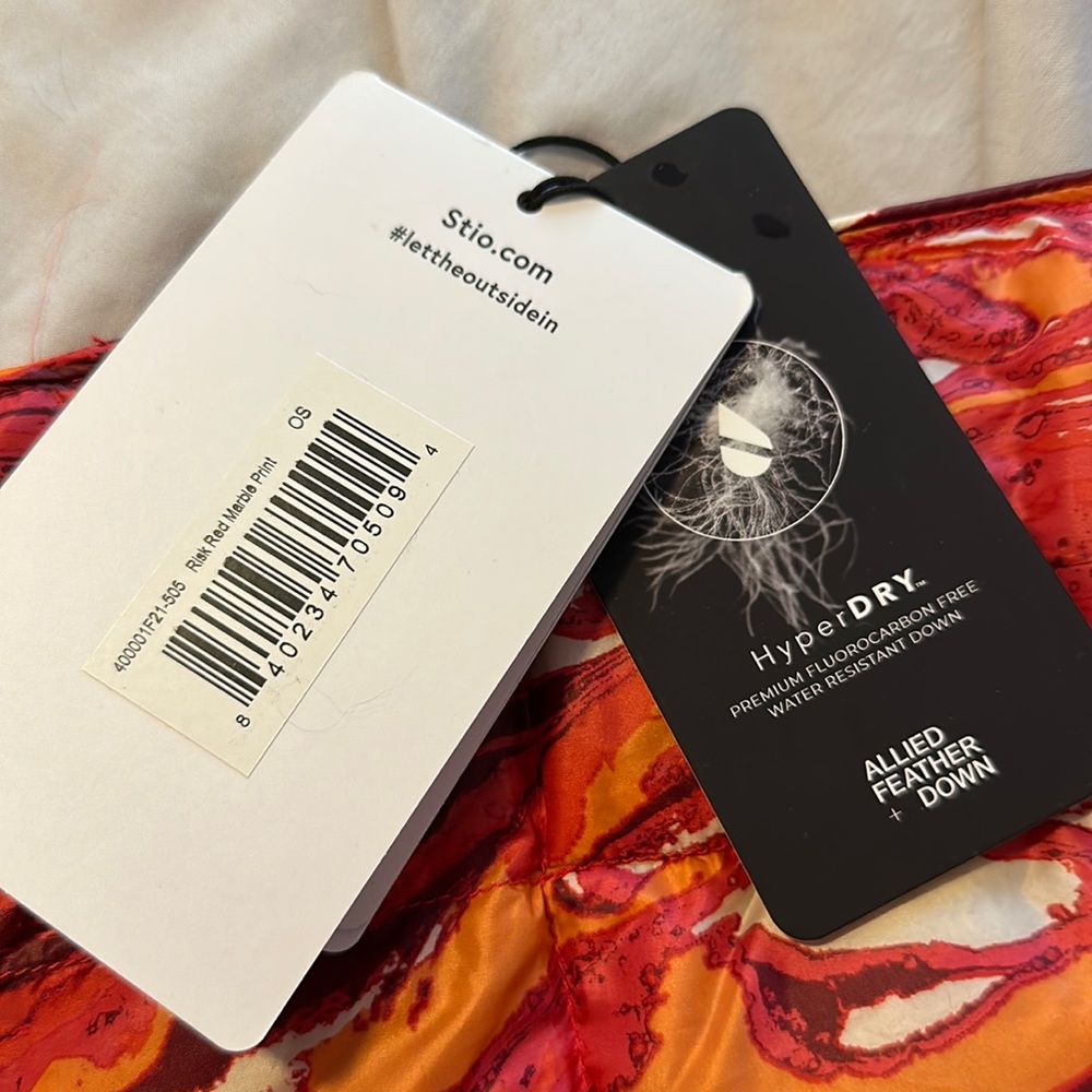 Stio Unisex hometown Scarf Risk Red Marble Print OS New w/Tags 400001F21-505